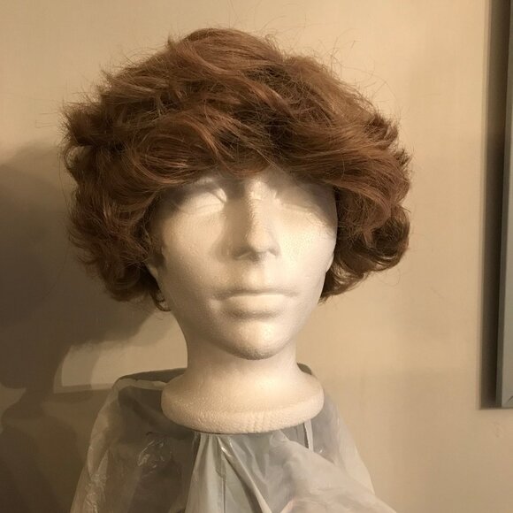 Paula Young Short Blond Acrylic Wig - Picture 1 of 6